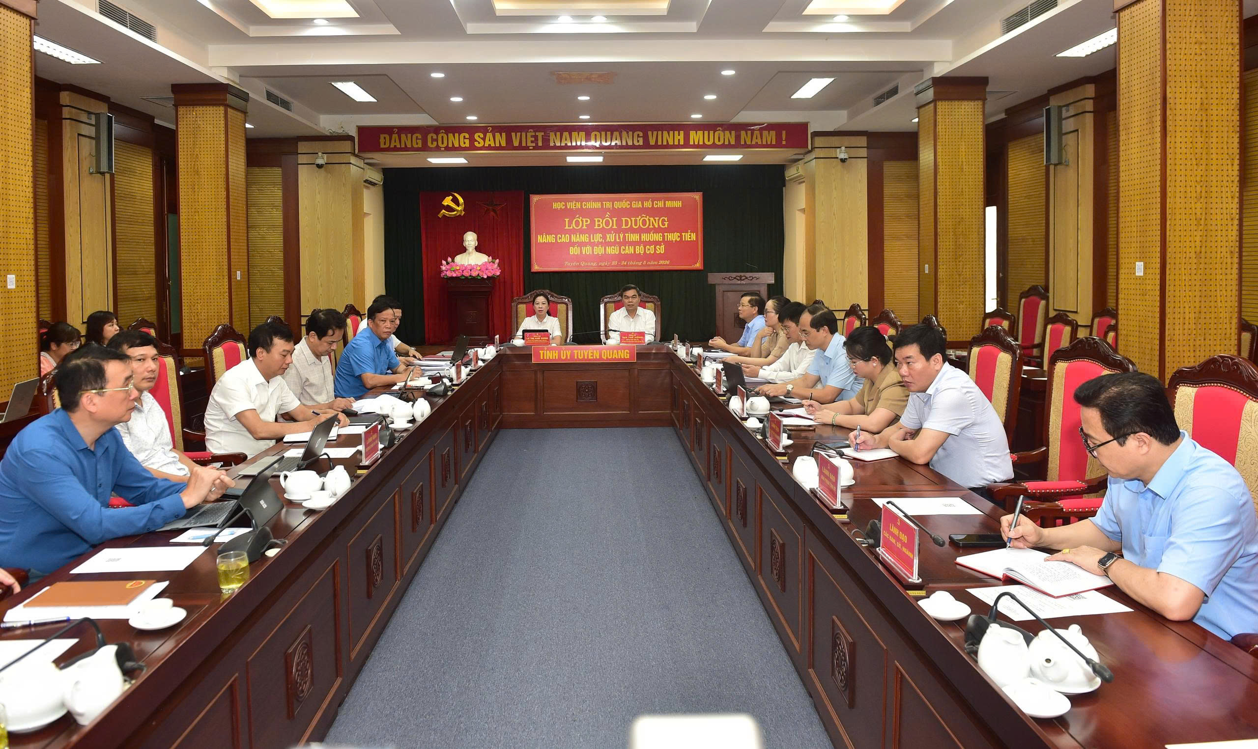 Khai mạc lớp bồi dưỡng nâng cao năng lực, xử lý tình huống thực tiễn đối với đội ngũ cán bộ cơ sở